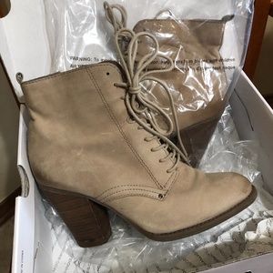 Women’s Short 👢